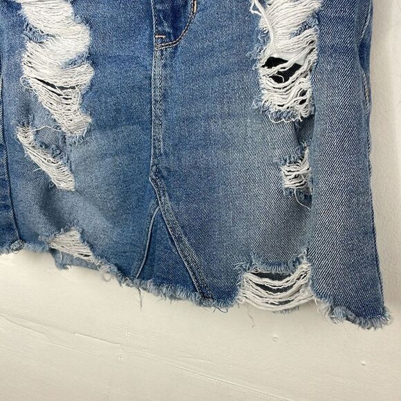 Y2K Hollister Denim Distressed Mini Skirt Jean size 00 - Picture 3 of 11